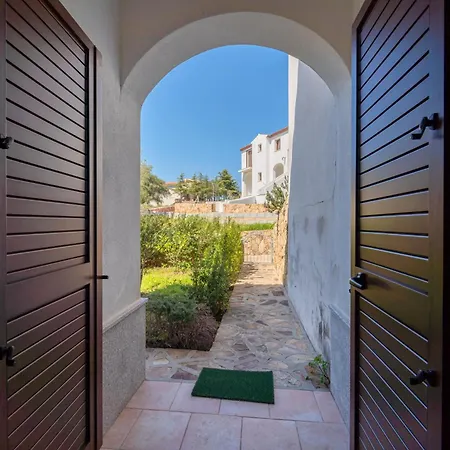 Con Patio, Giardino Recintato, Doccia Idromassaggio - Budoni Holiday home Tanaunella